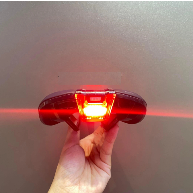 Đèn hậu Giant gắn phía sau yên xe đạp NUMEN+UNICLIP TL2