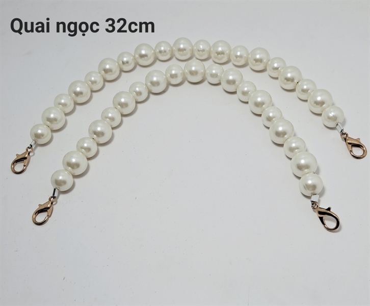 1chiếc Quai ngọc kèm móc 32cm ( size hạt to/ nhỏ sole)
