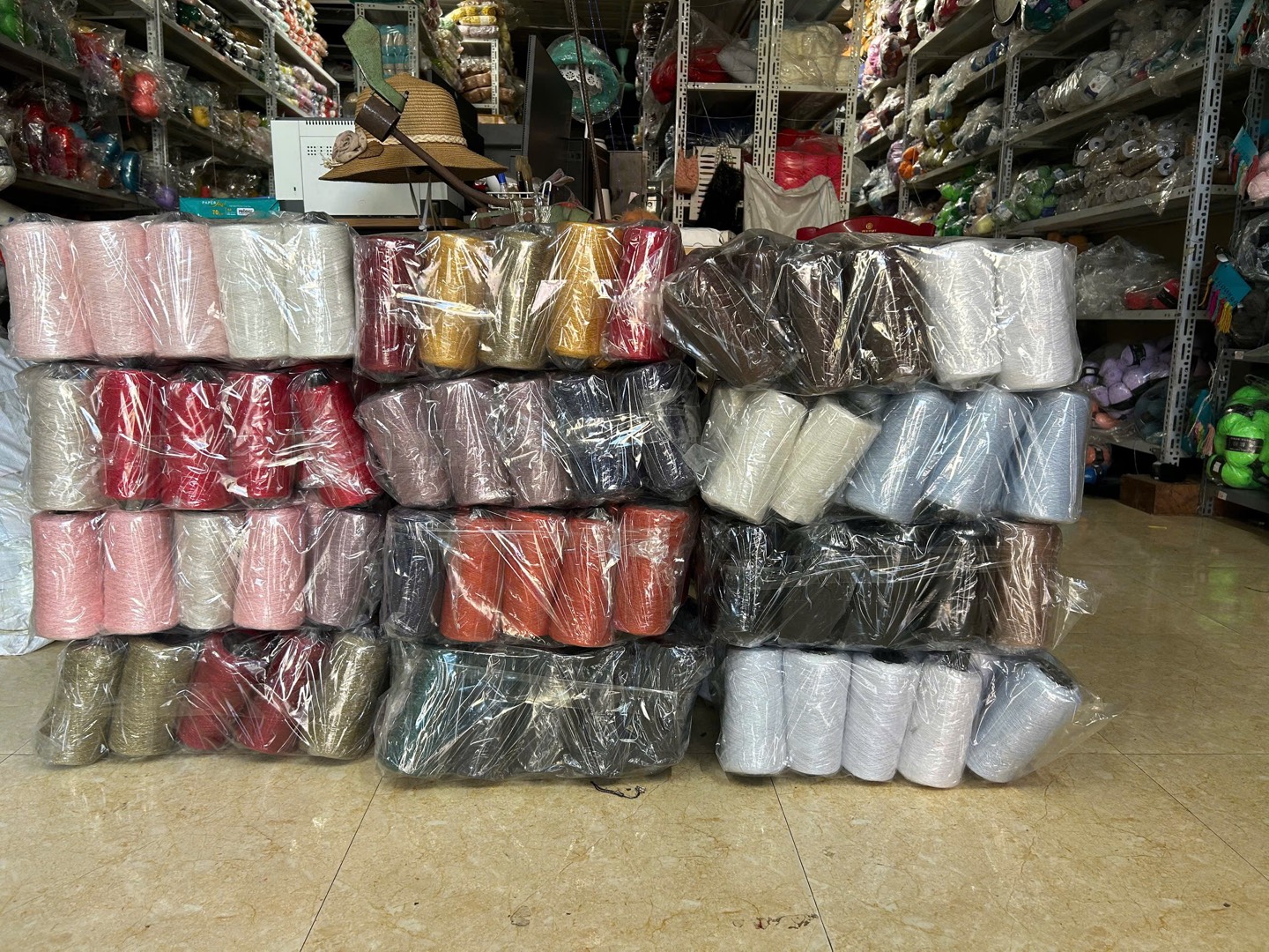 sợi lace sunshine kèm sợi nhũ ( cuộn 300gr)