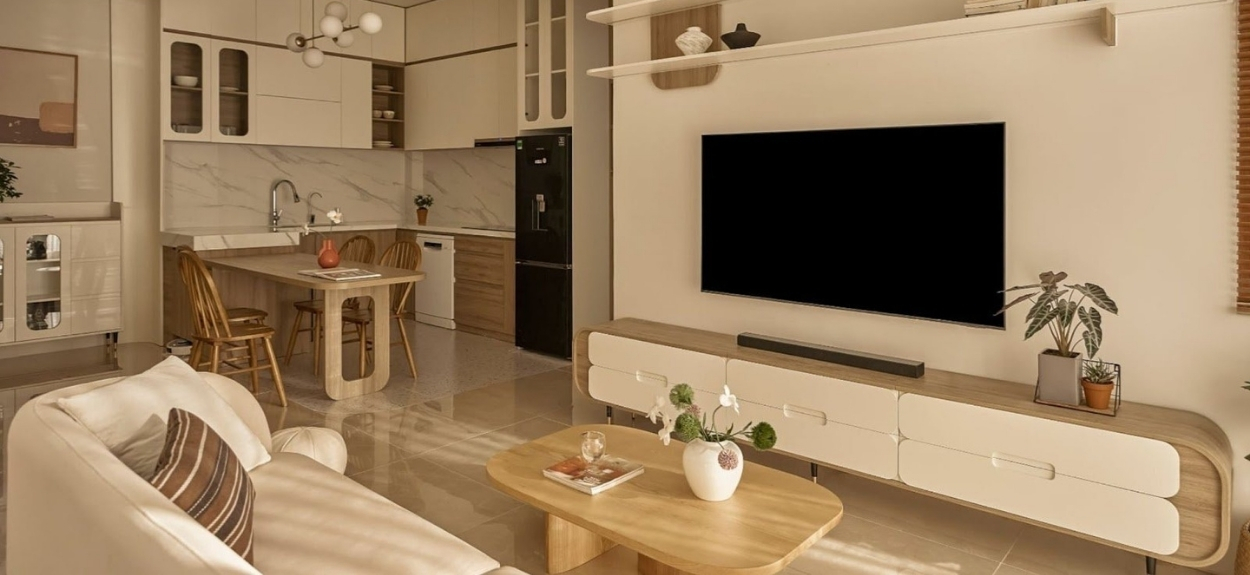 Vợ chồng trẻ trẻ Bình Định xây nhà 2 tầng phong cách Sabi Wabi với chi phí dưới 2 tỷ