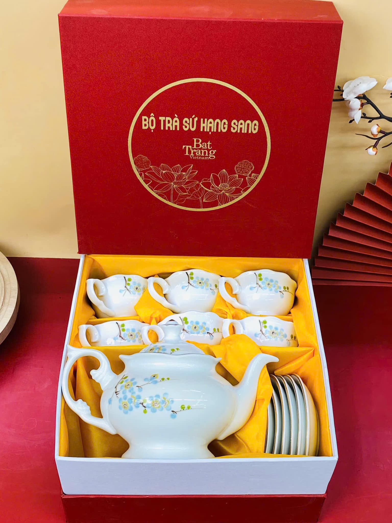 Bộ ấm chén men vân đá vẽ hoa