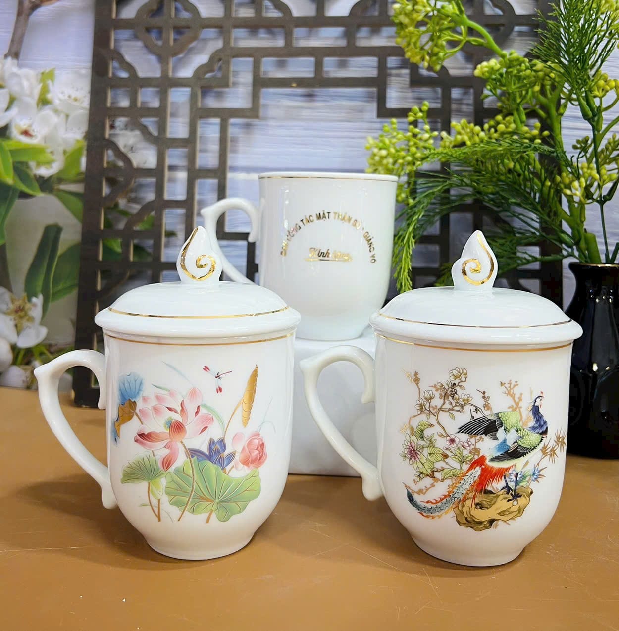 Cốc sứ mẫu đơn Vinh hoa Phú quý khảm vàng