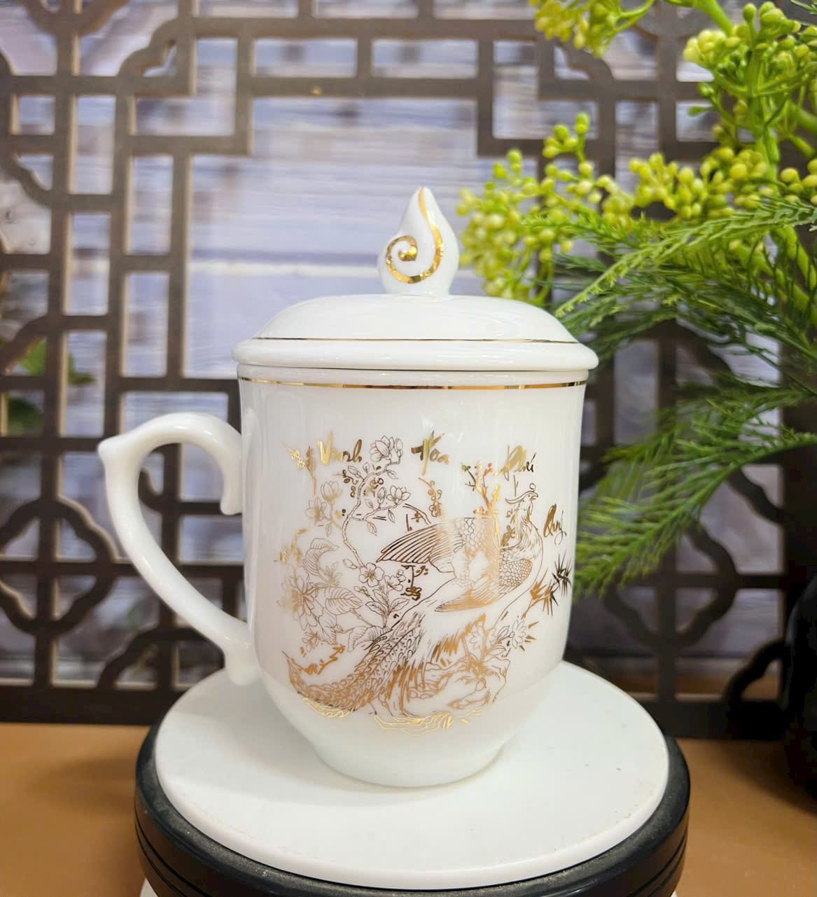 Cốc sứ mẫu đơn Vinh hoa Phú quý khảm vàng