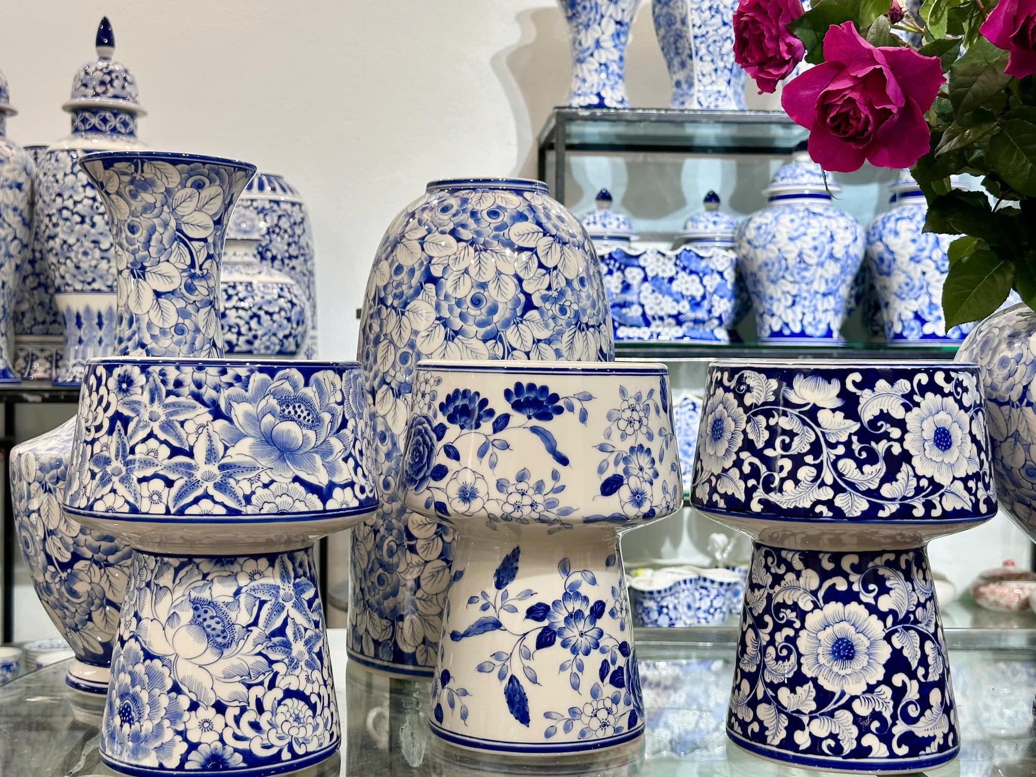 Lọ hoa men lam hoàng cung