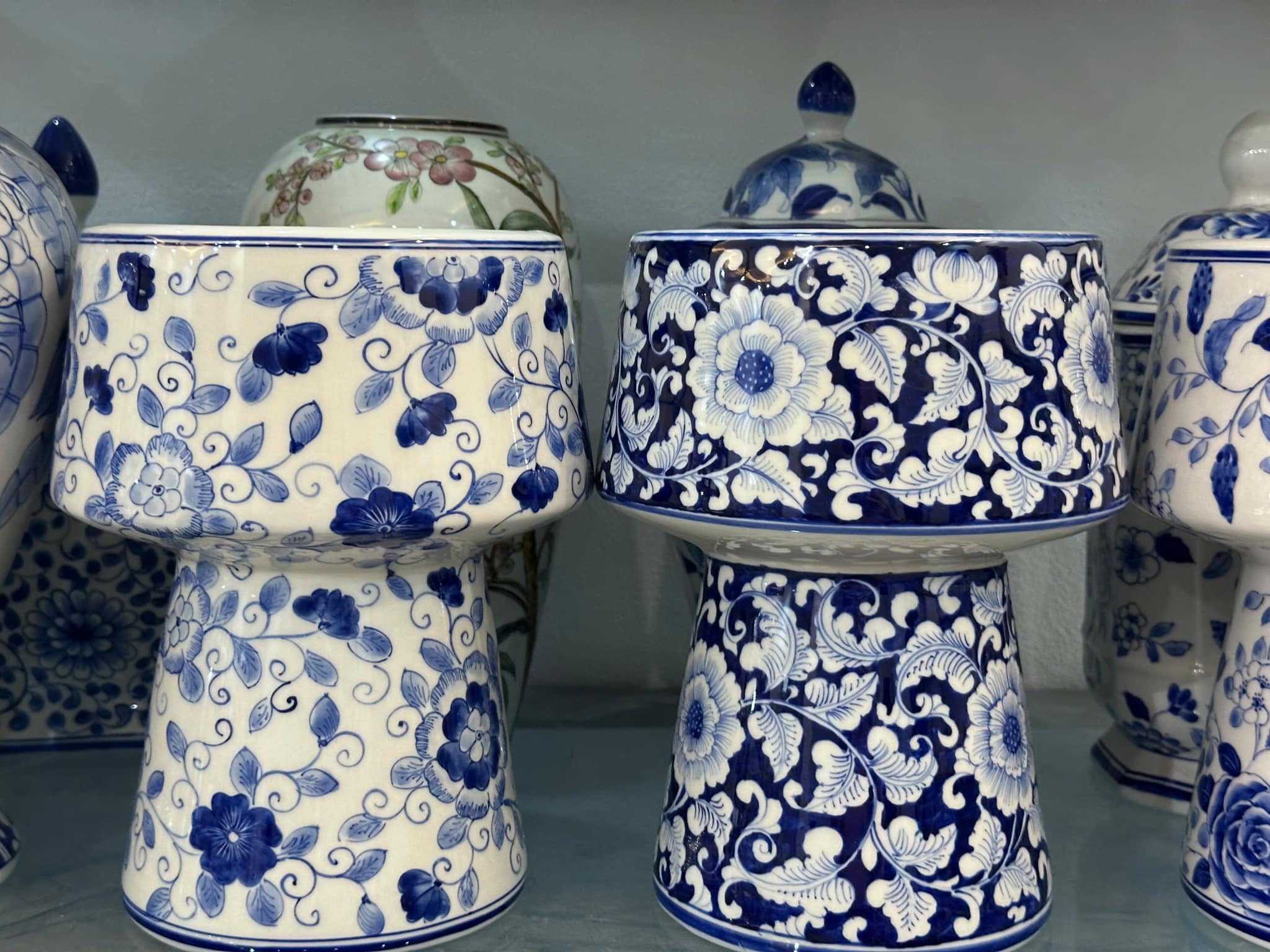 Lọ hoa men lam hoàng cung