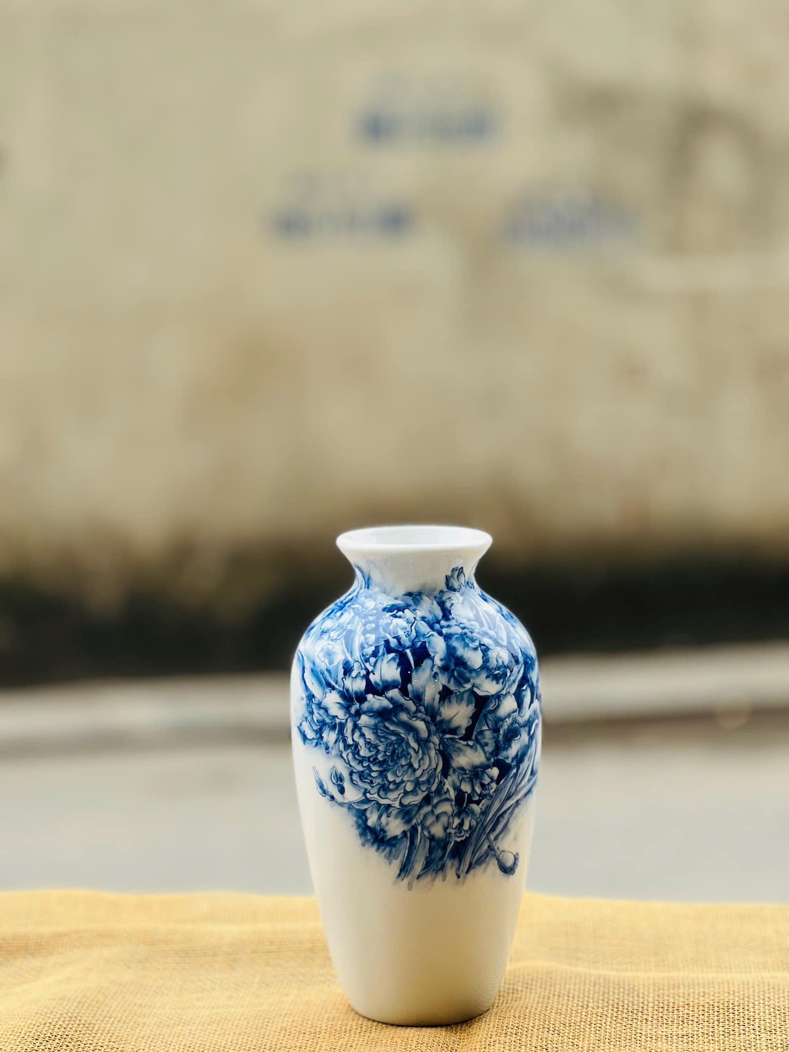 Lọ hoa gốm sứ vẽ tay 4