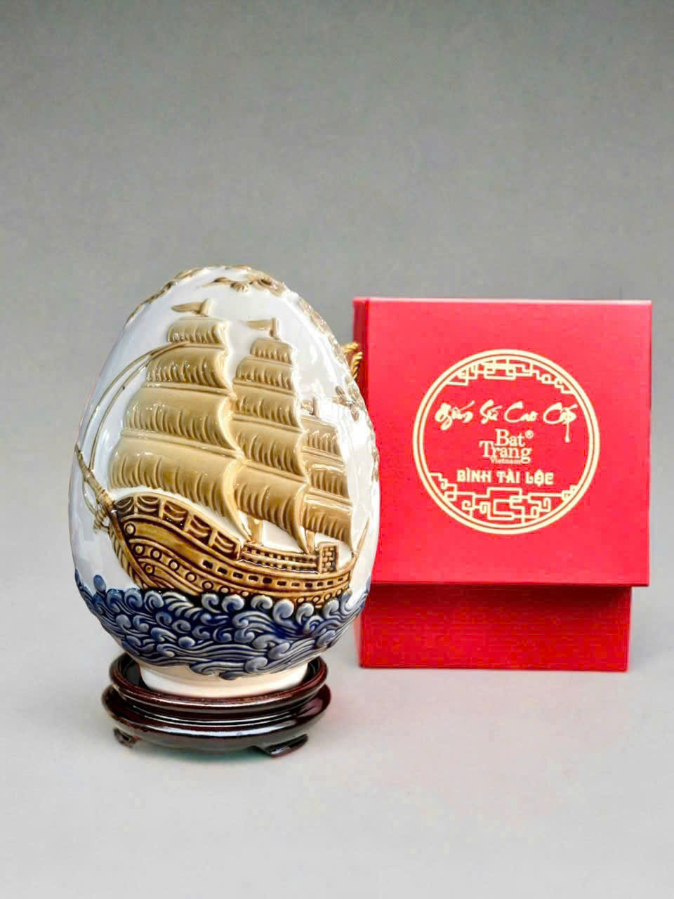 Trứng Phong Thủy Để Bàn Tăng Cường Tài Lộc