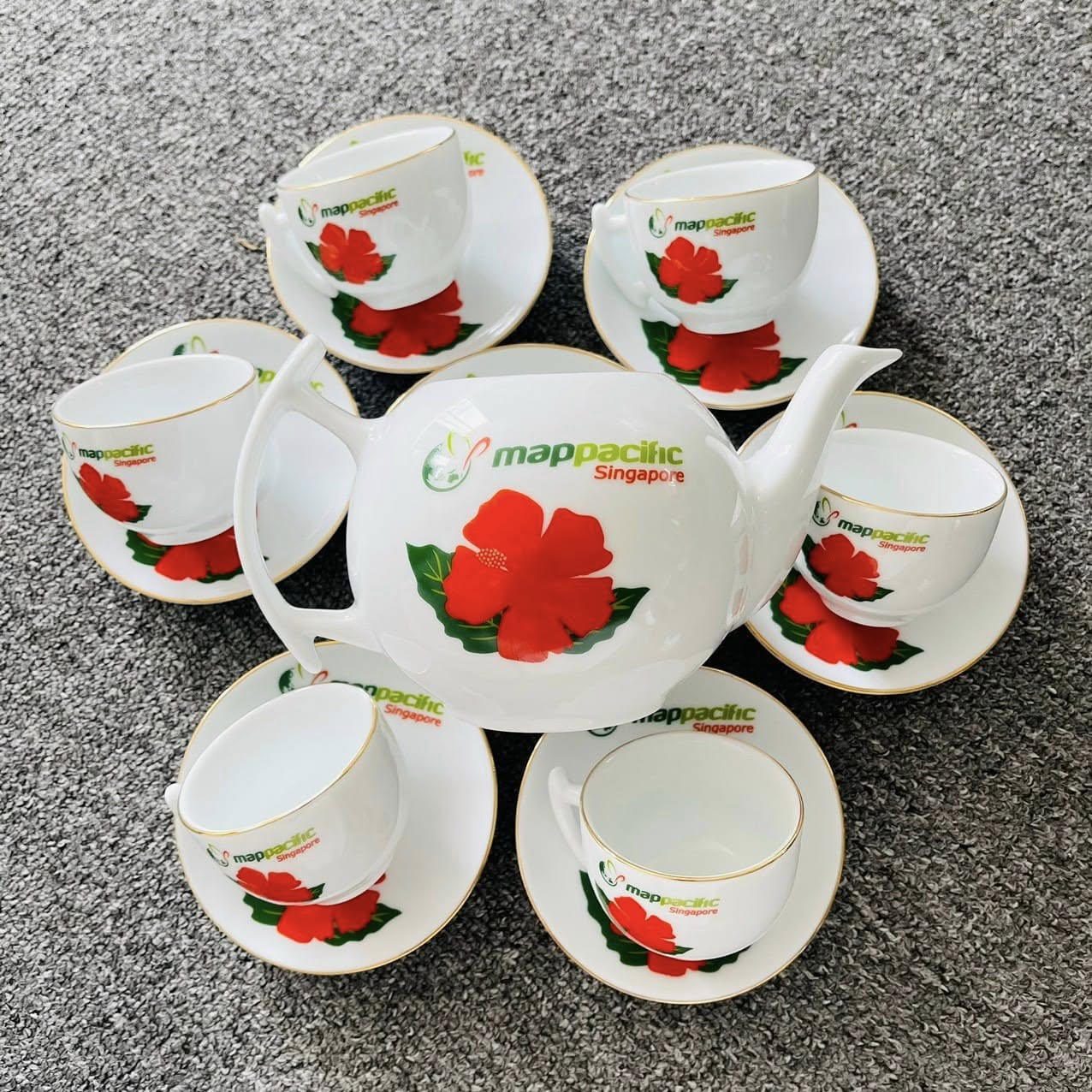 Bộ ấm chén in ảnh theo yêu cầu