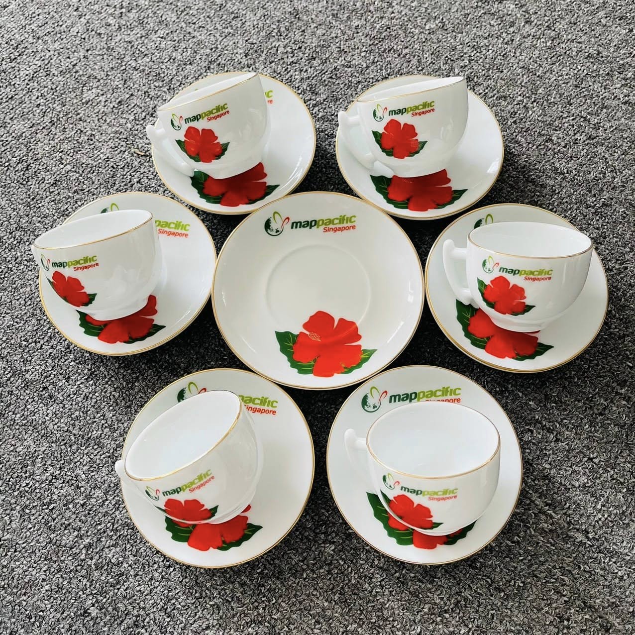 Bộ ấm chén in ảnh theo yêu cầu