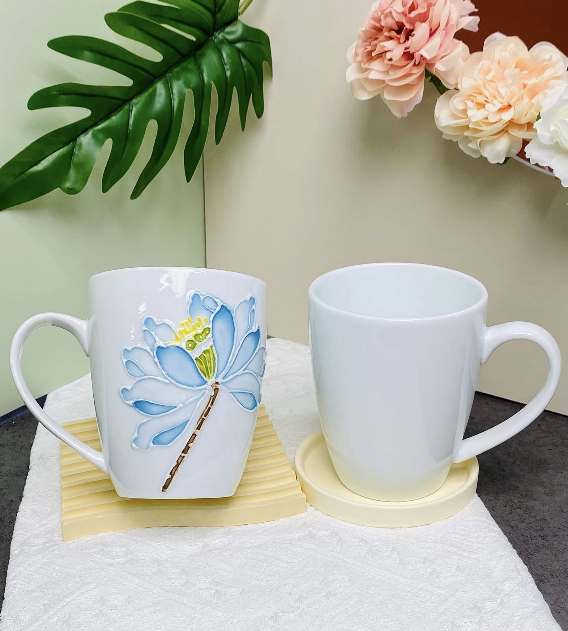 Cốc Sứ 3D Họa Tiết Hoa