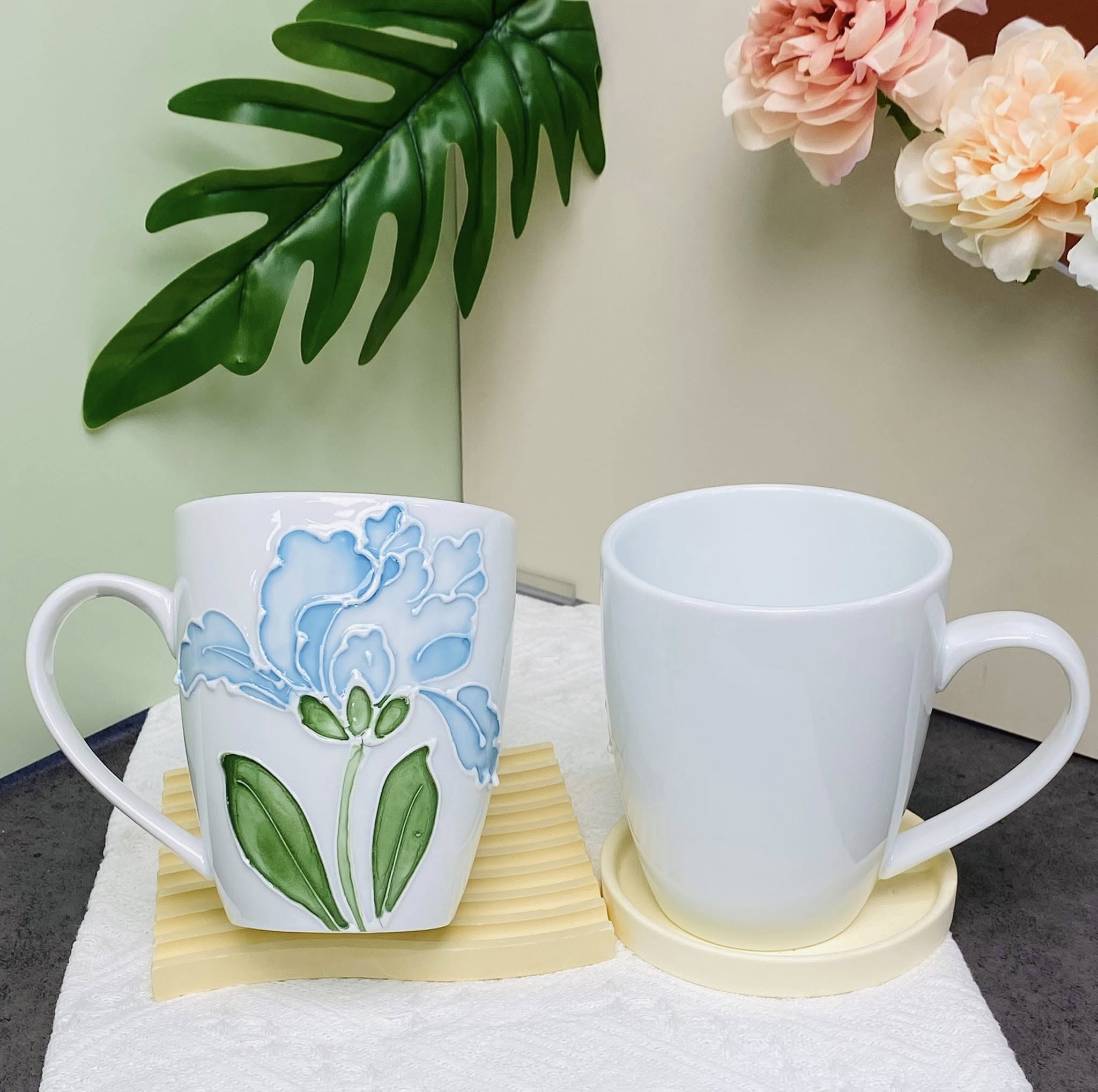 Cốc Sứ 3D Họa Tiết Hoa