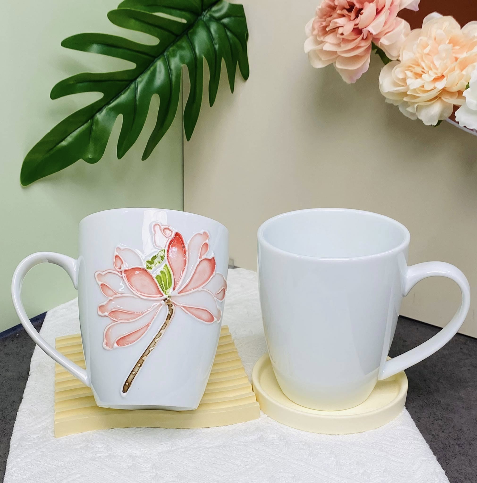 Cốc Sứ 3D Họa Tiết Hoa