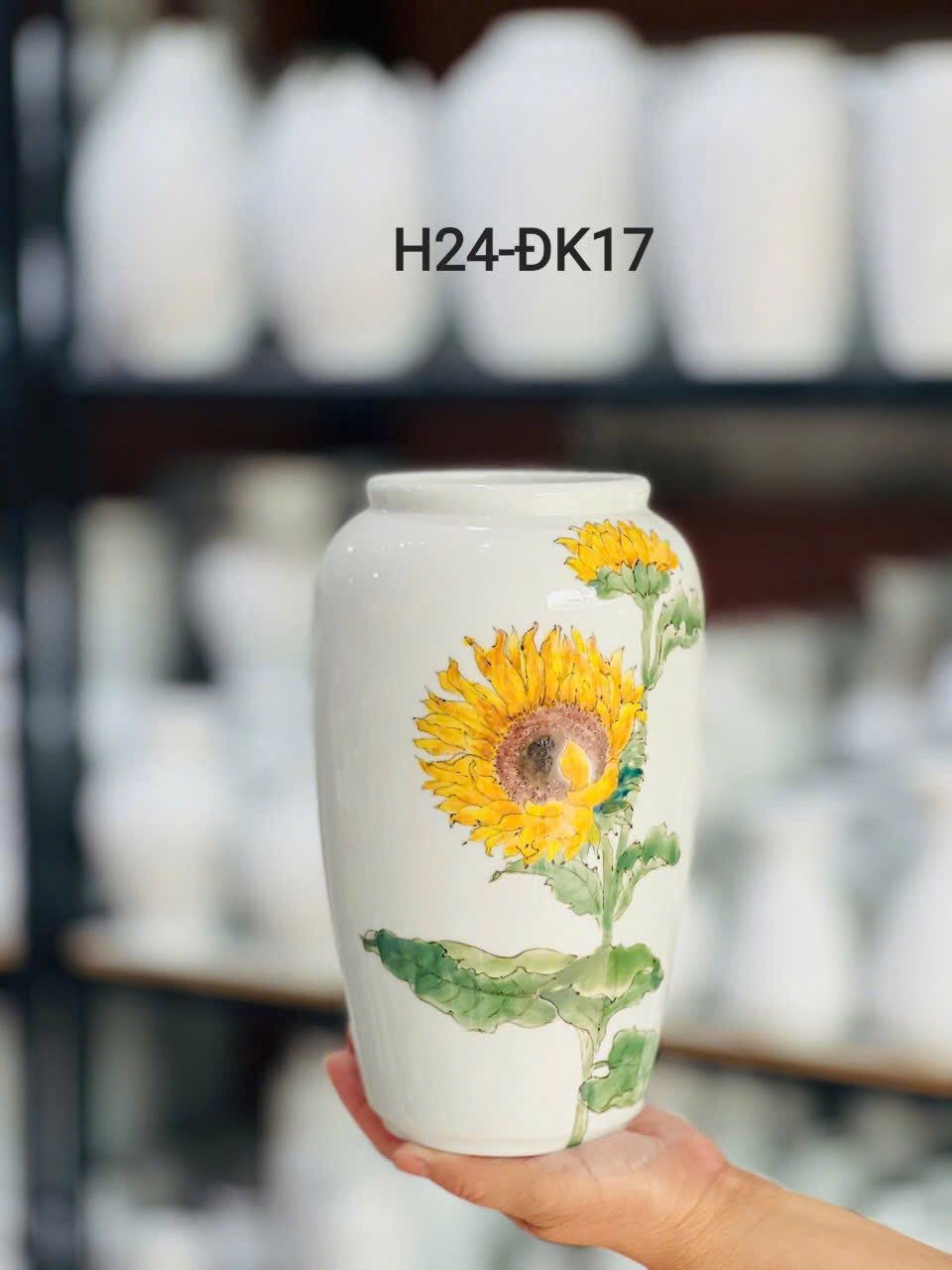 Lọ hoa gốm sứ vẽ tay 2