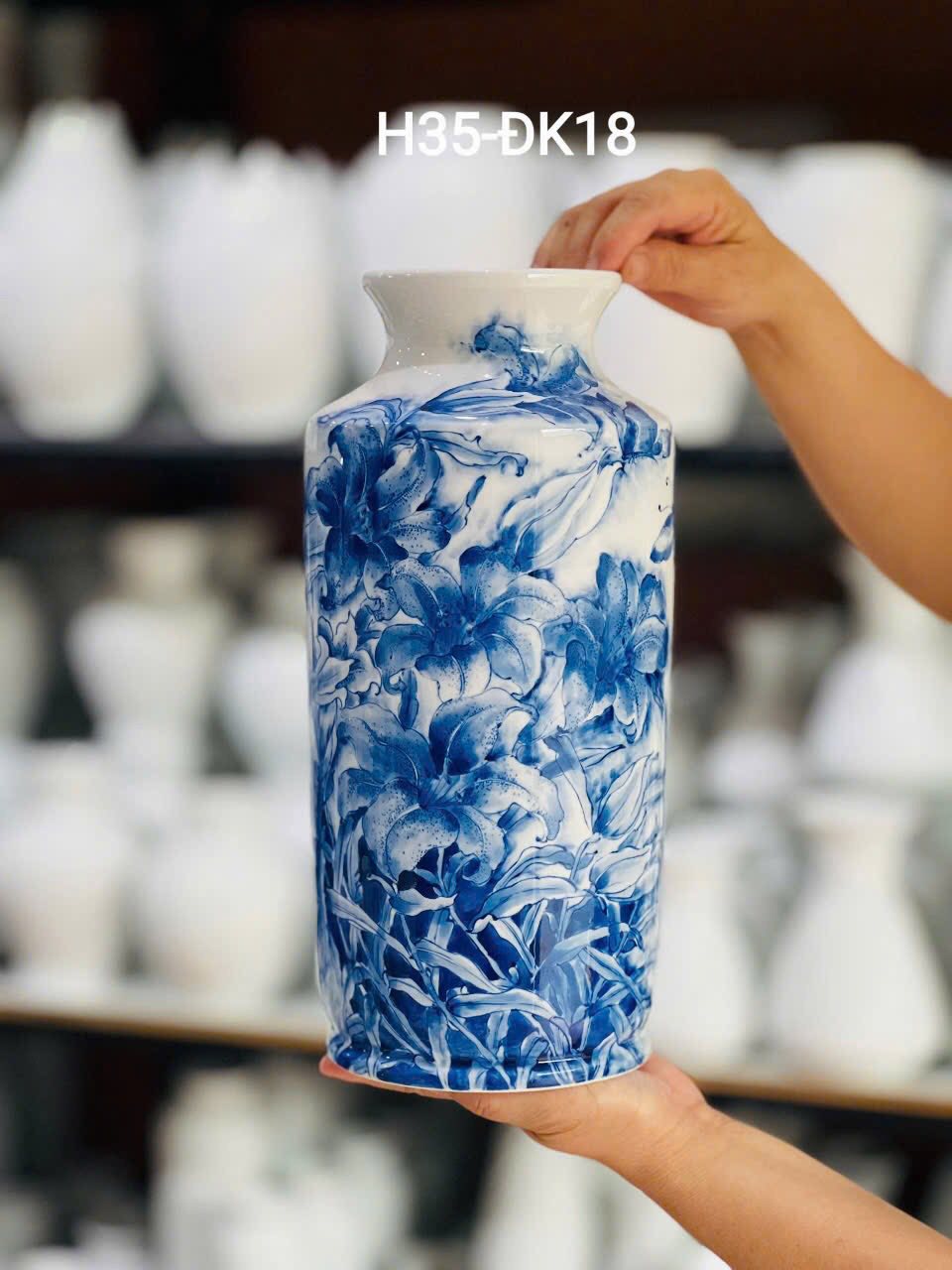 Lọ hoa gốm sứ vẽ tay 2