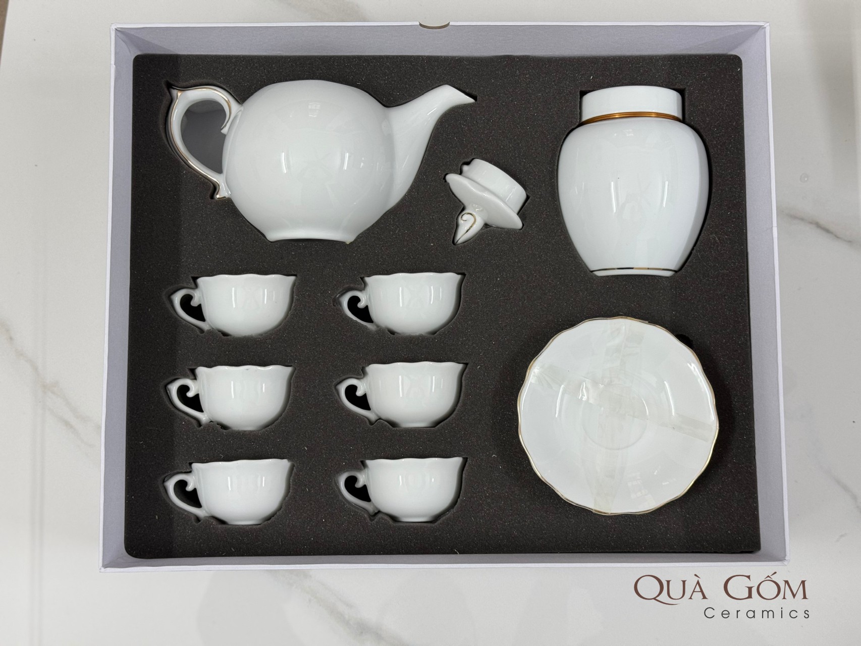 Set quà tặng ấm chén và bình trà sứ