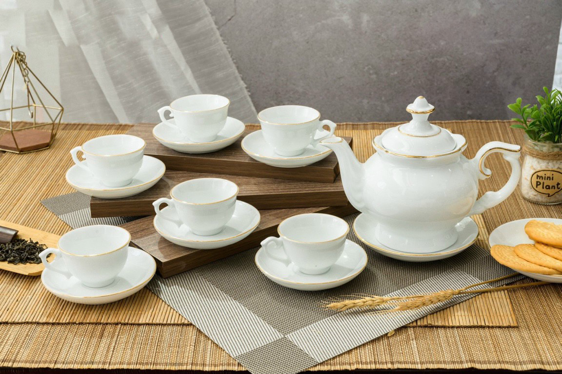 Bộ ấm chén trắng viền chỉ vàng