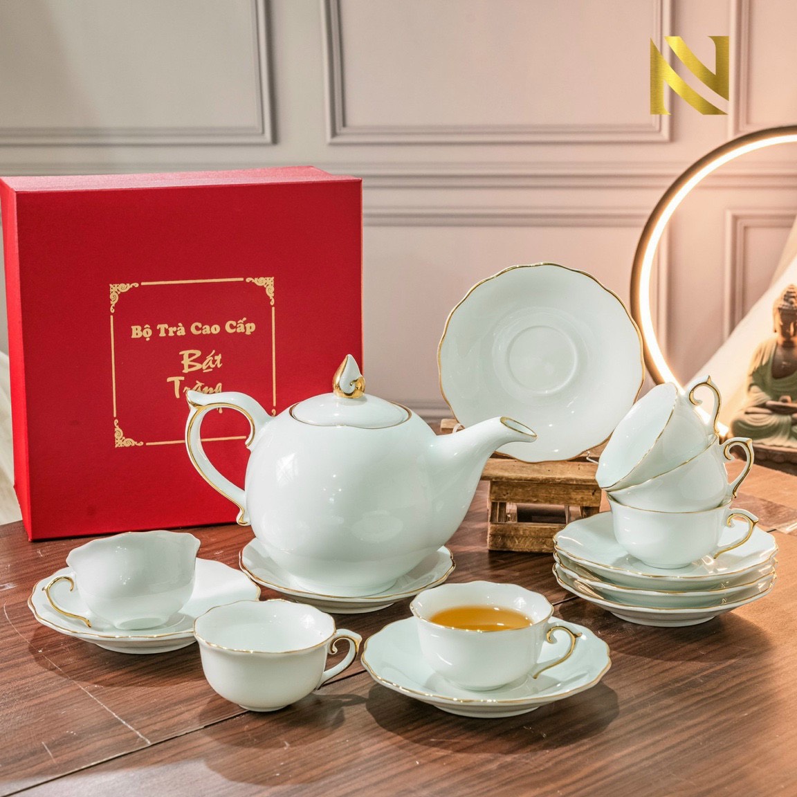 Bộ ấm chén trắng viền chỉ vàng
