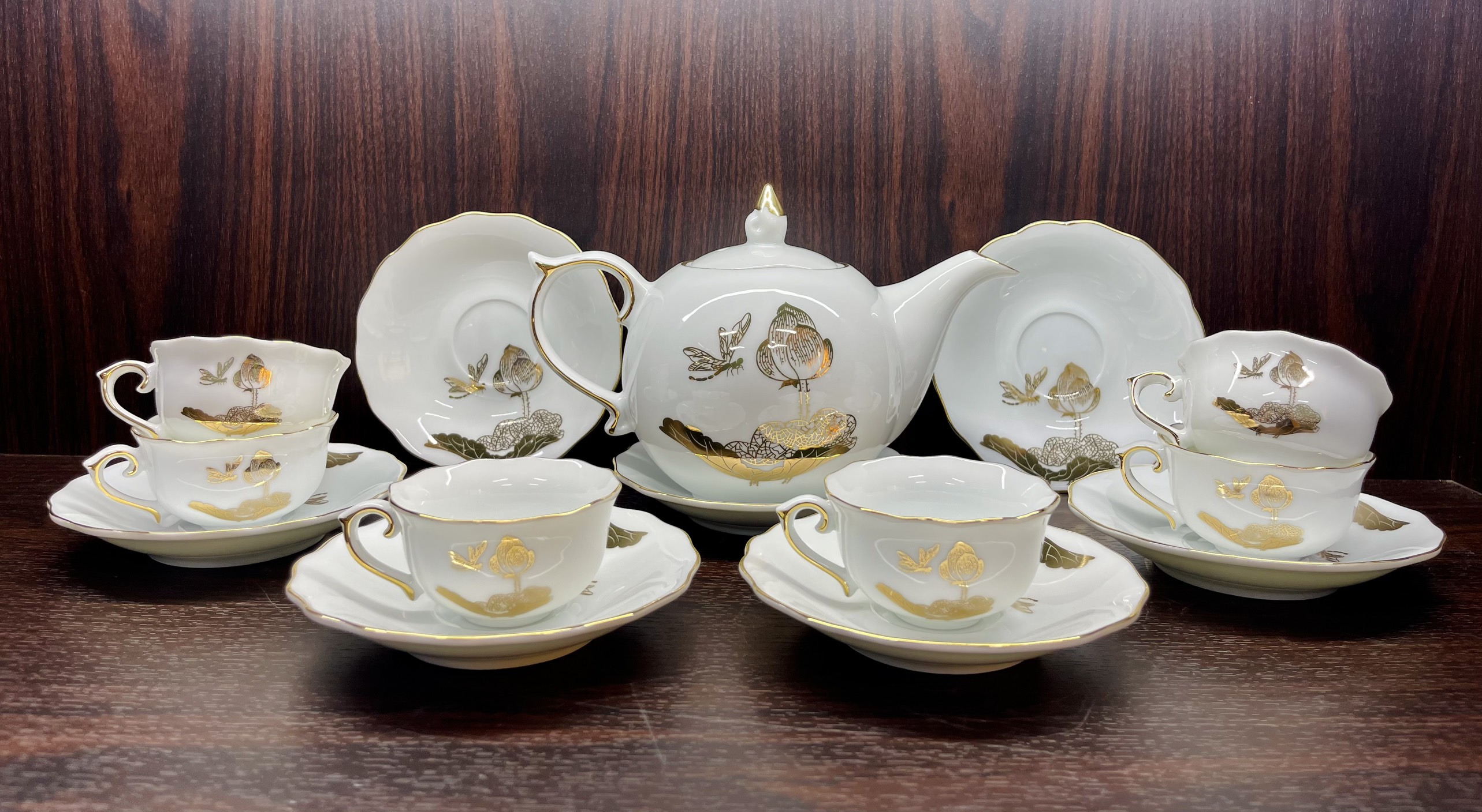 Bộ ấm chén Mẫu đơn in vàng kim