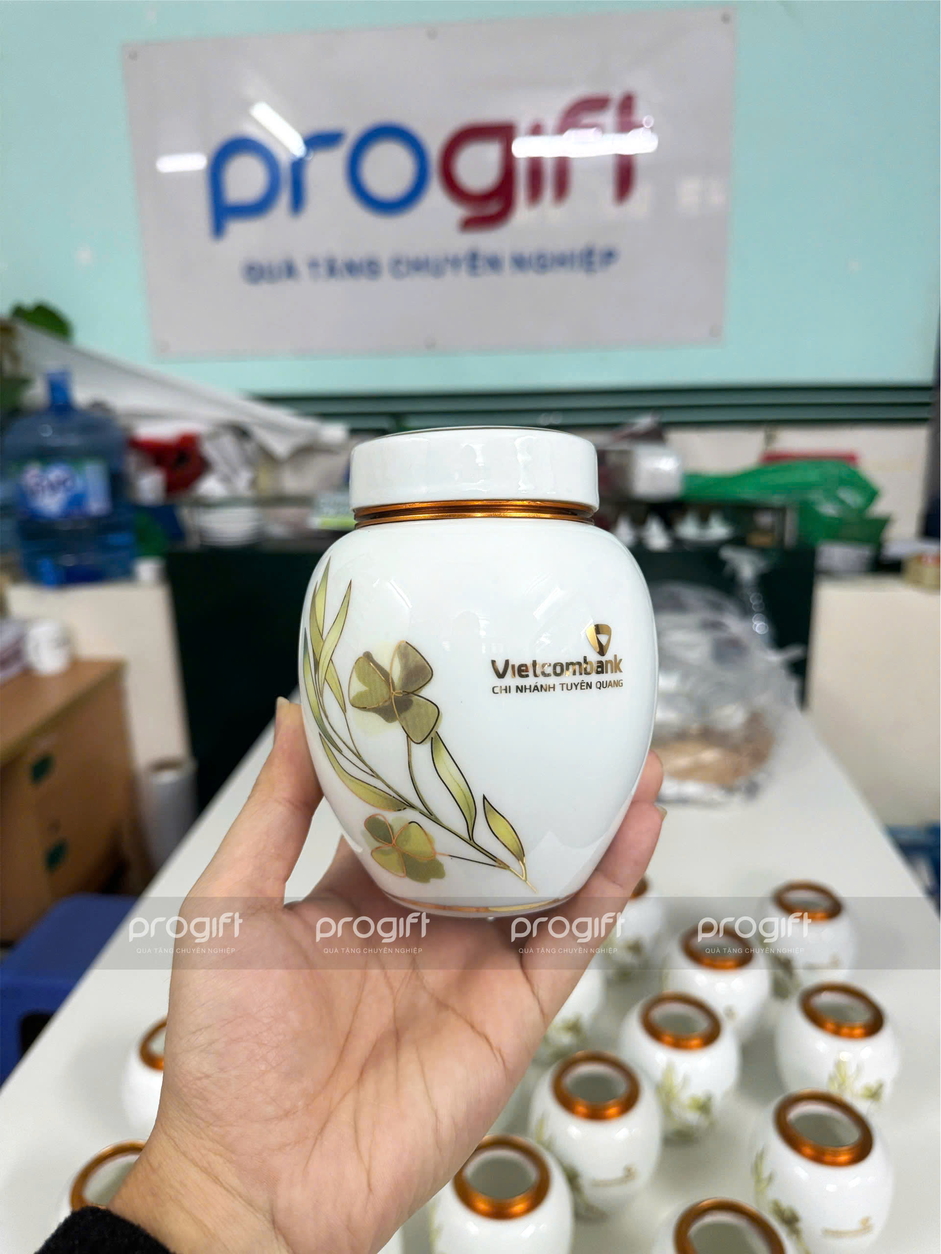 Bình đựng trà (Lọ chè) - QG 1