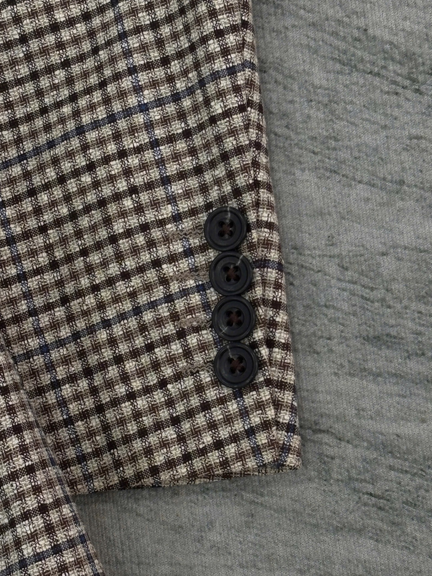 Blazer Burberrys wool caro – túi hộp – lót nửa – độ mới 95%