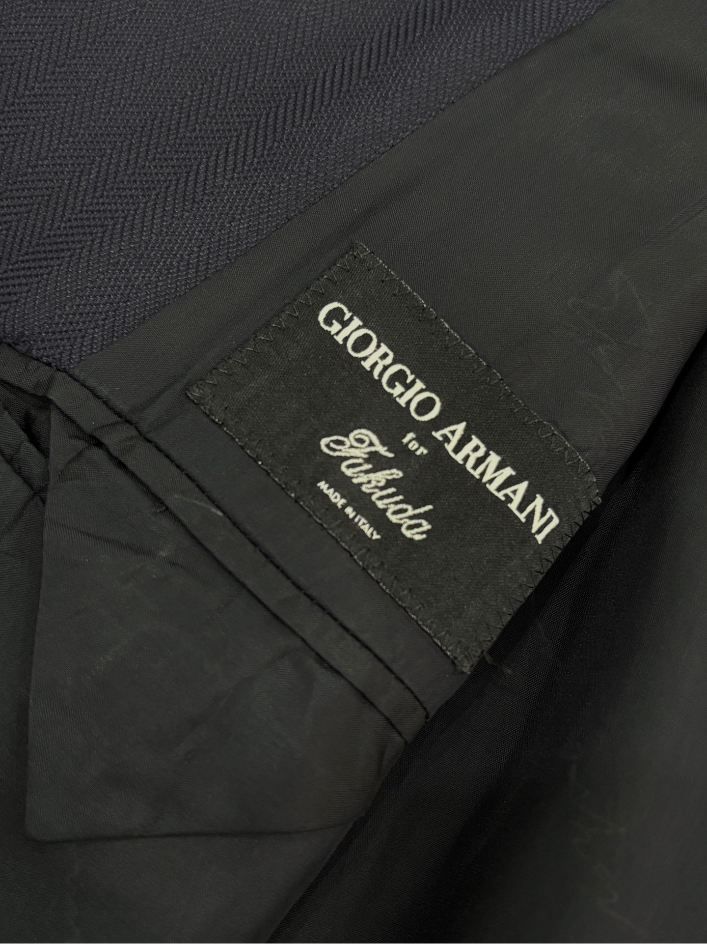 Blazer GIORIO ARMANI | Wool tối màu 2 cúc cổ điển không xẻ tà | độ mới 80%