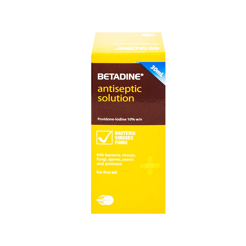 Dung dịch sát khuẩn Betadine Antiseptic ngăn ngừa nhiễm khuẩn vết thương (hộp 1 chai x 30ml)