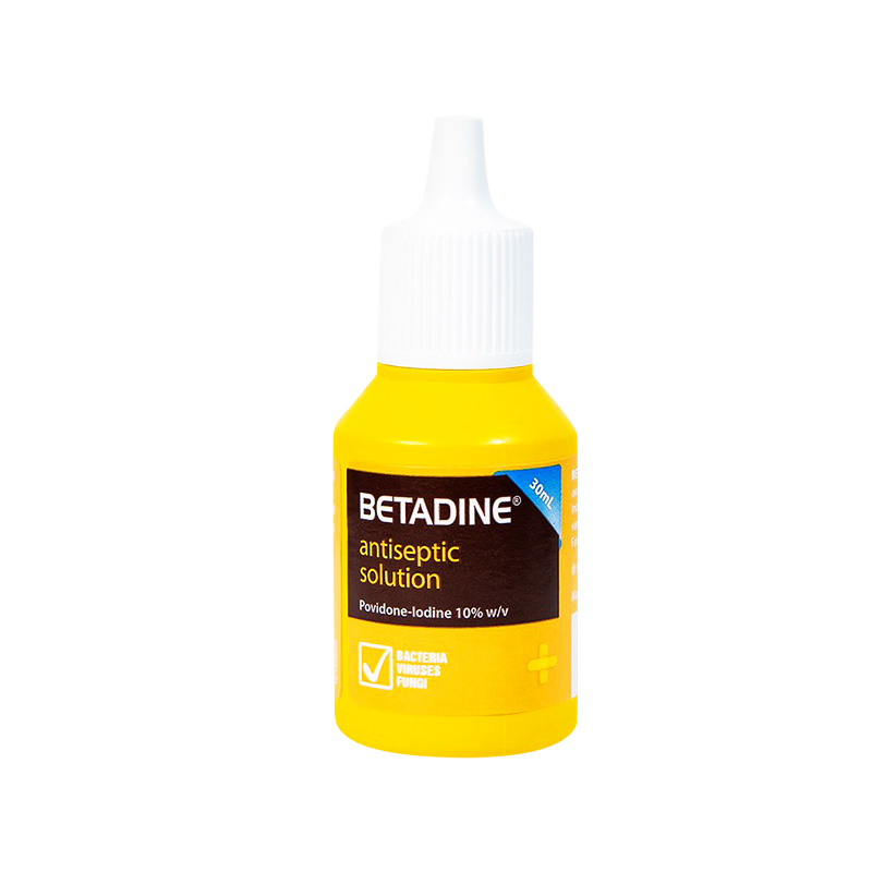 Dung dịch sát khuẩn Betadine Antiseptic ngăn ngừa nhiễm khuẩn vết thương (hộp 1 chai x 30ml)