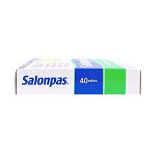 Cao dán Salonpas giảm đau vai, đau lưng, đau cơ (hộp 4 bao x 10 miếng)