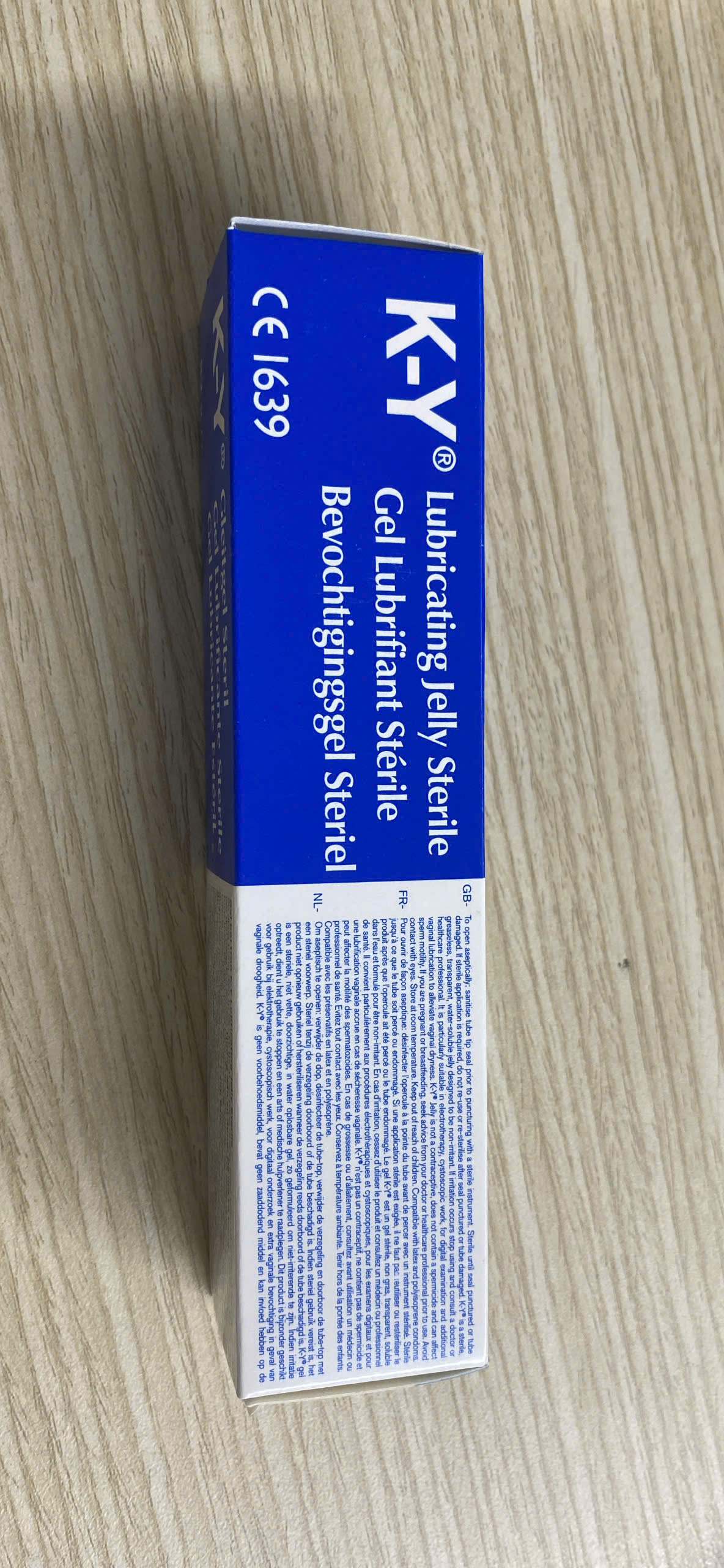 Gel bôi trơn K-Y Lubricating Jelly Sterile giảm khô âm đạo khi quan hệ (hộp 1 tuýp x 82g)