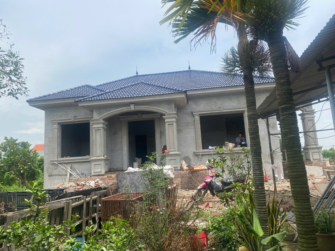 Chi phí thiết kế, xây dựng nhà cấp 4 mái Thái hết bao nhiêu?