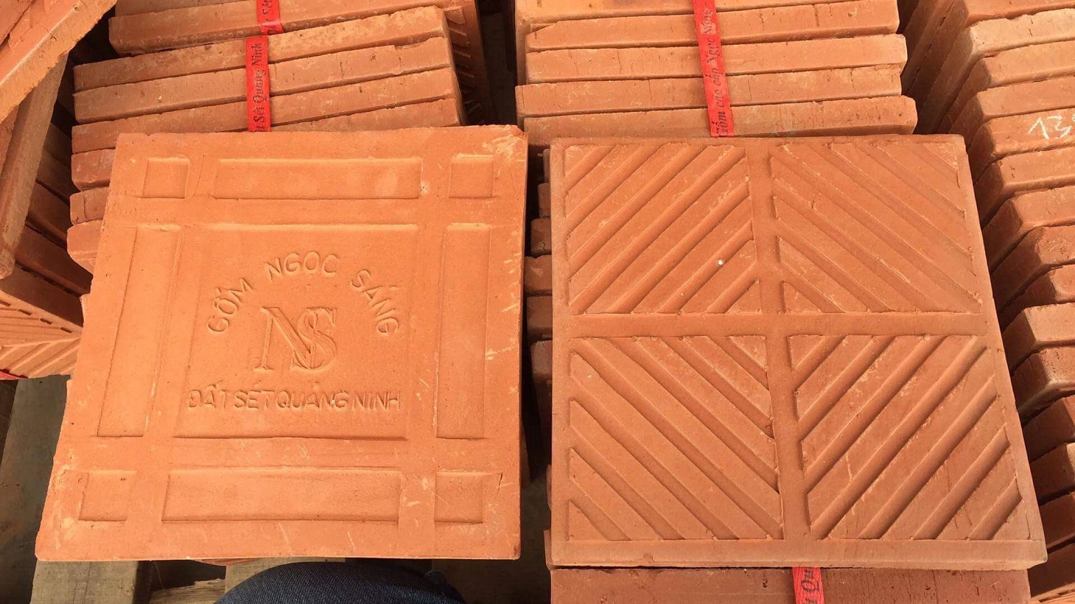 Gạch lá dừa Ngọc Sáng