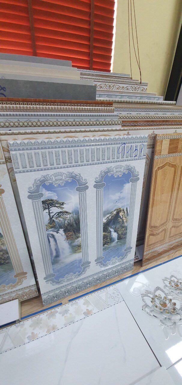 Gạch chân tường cao KT 60x86cm