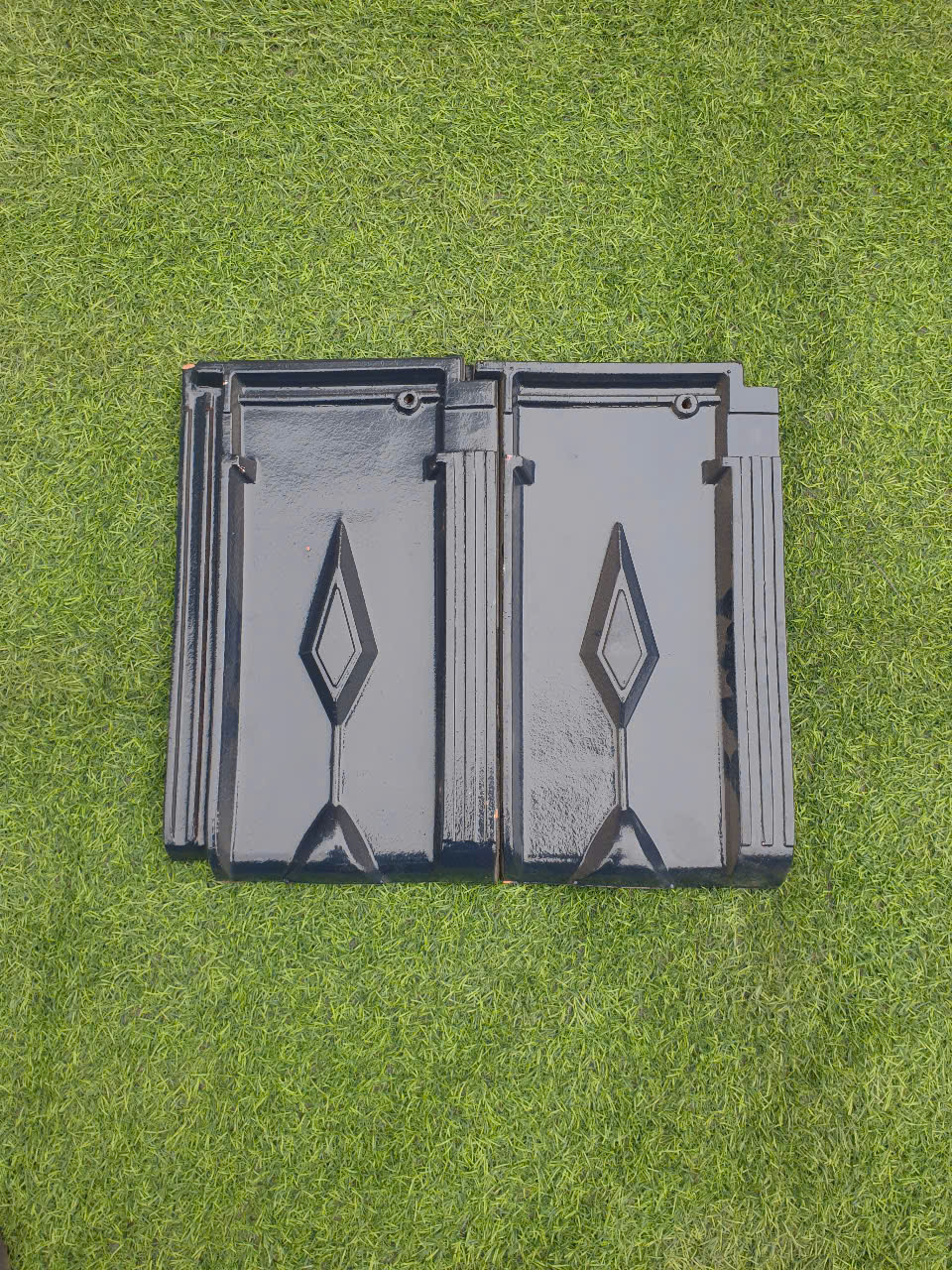 Ngói lợp 16v/m2 Hạ Long tráng men màu xanh rêu