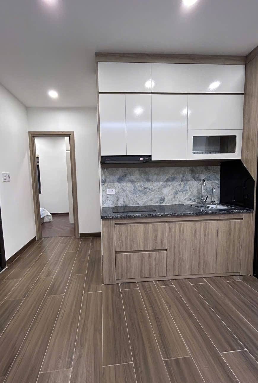 TOÀ CĂN HỘ CAO CẤP LẠC LONG QUÂN