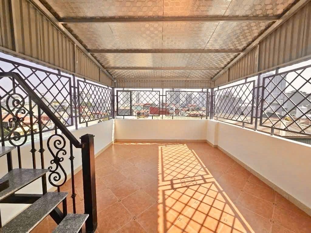 NHÀ DÒNG TIỀN NGUYỄN THỊ ĐỊNH