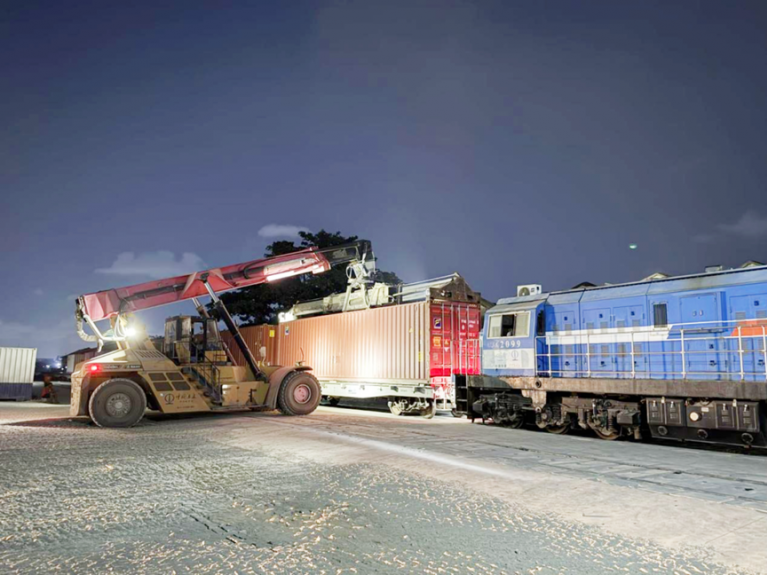 Thêm tuyến dịch vụ vận chuyển bằng đường sắt tại Nigeria