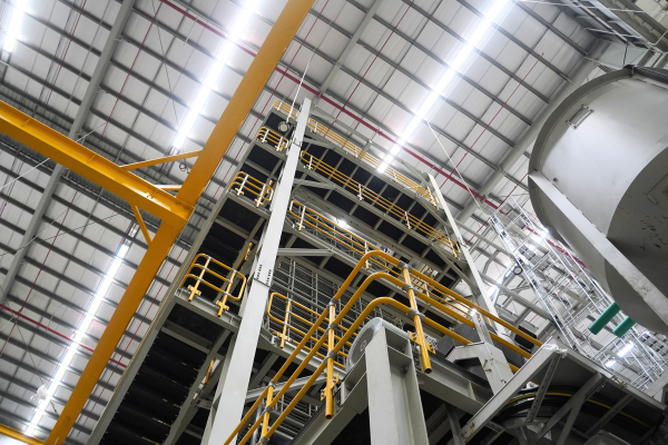 Máy Móc Sản xuất của Nhà Máy Khánh Phong