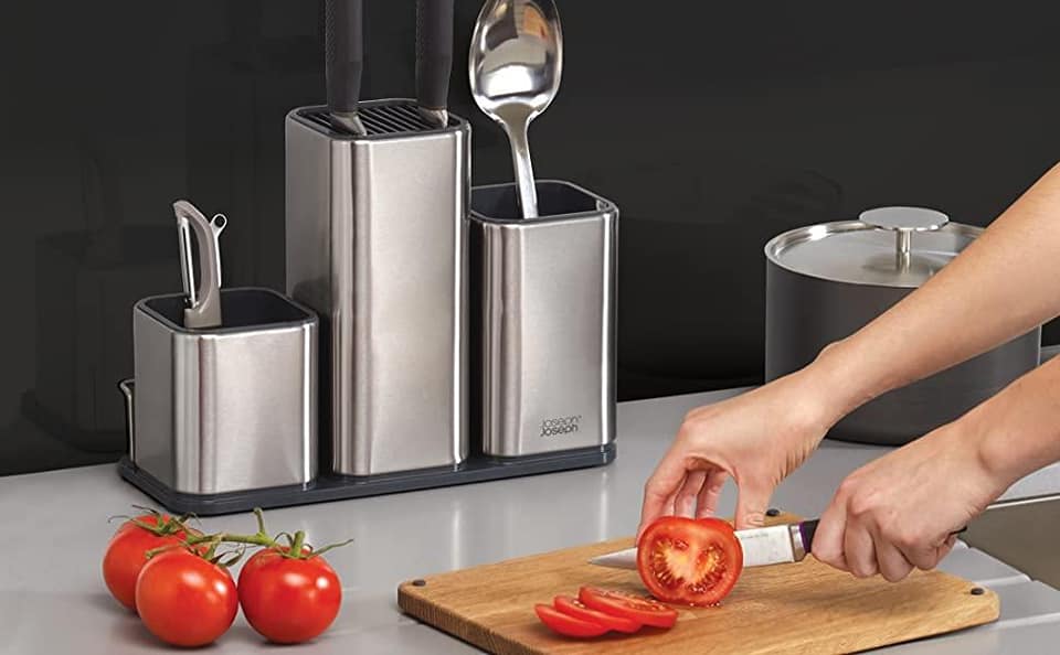 Bộ Đựng Dụng Cụ Nhà Bếp Kèm Thớt Joseph | 95026