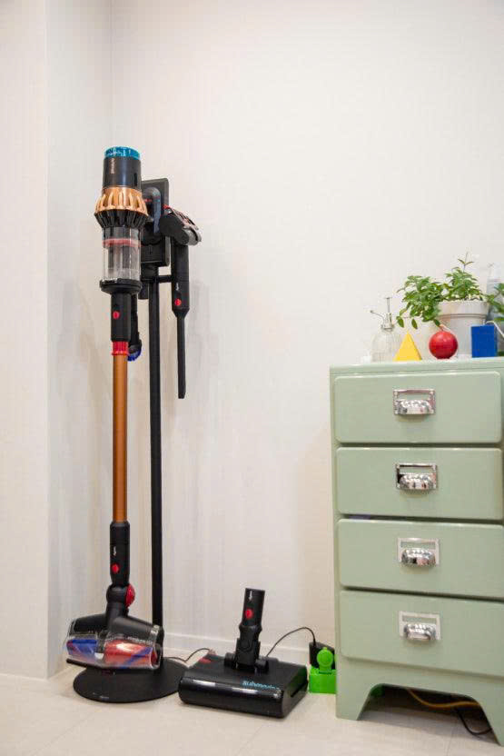 Hút bụi lau nhà không dây DYSON Model 2025 kèm Dock | V16S