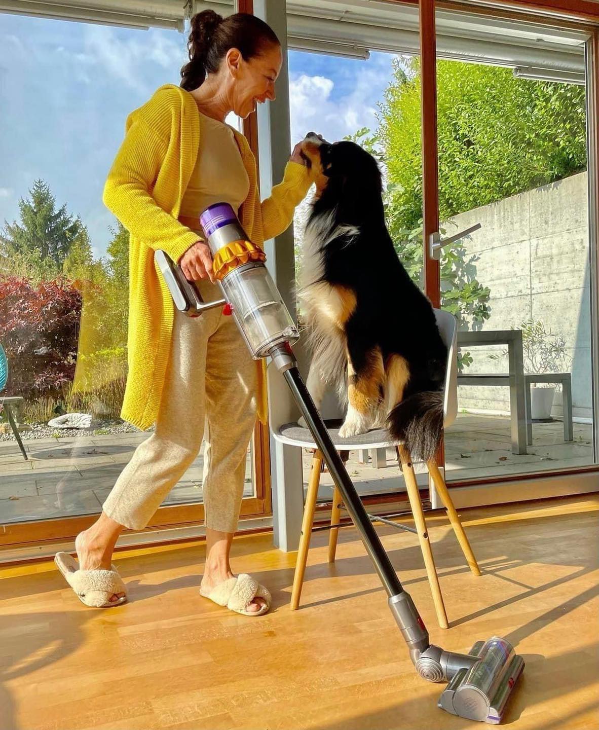 Máy hút bụi không dây Dyson Detect Absolute | V15