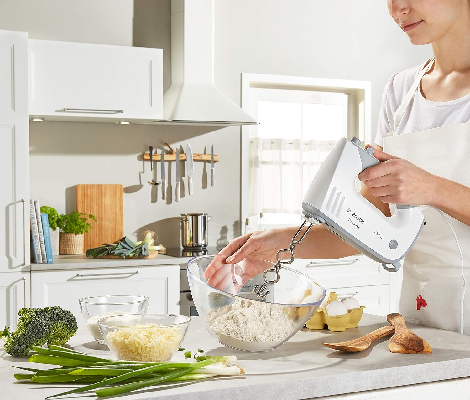 Máy trộn bột đánh trứng Bosch | MFQ36400