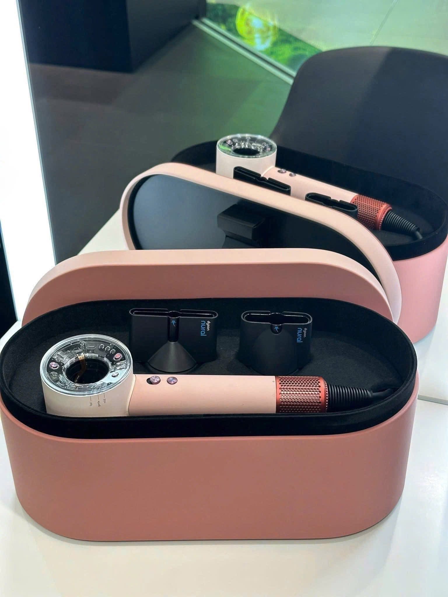 Máy sấy tóc Dyson Supersonic Nural Sakura Cherry | HD16