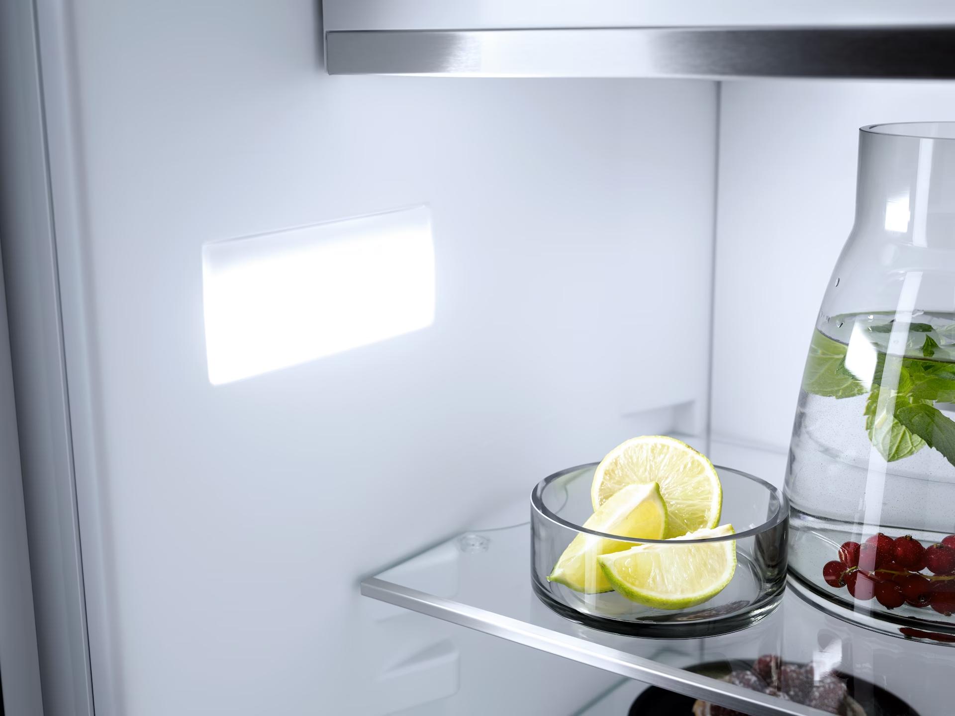 Tủ lạnh có ngăn đông âm tủ Miele | K 7348 C