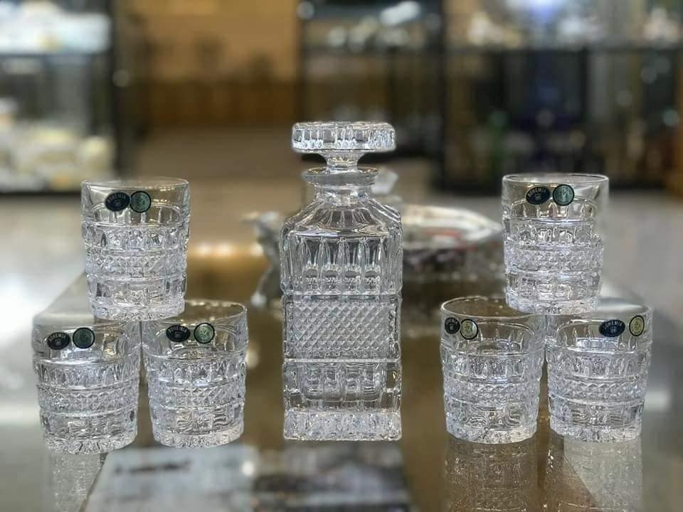Bộ bình và cốc rượu Bohemia Whisky Brittany Crystal