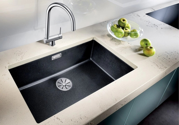 Chậu rửa bát Blanco Subline 700U màu đen | 526001