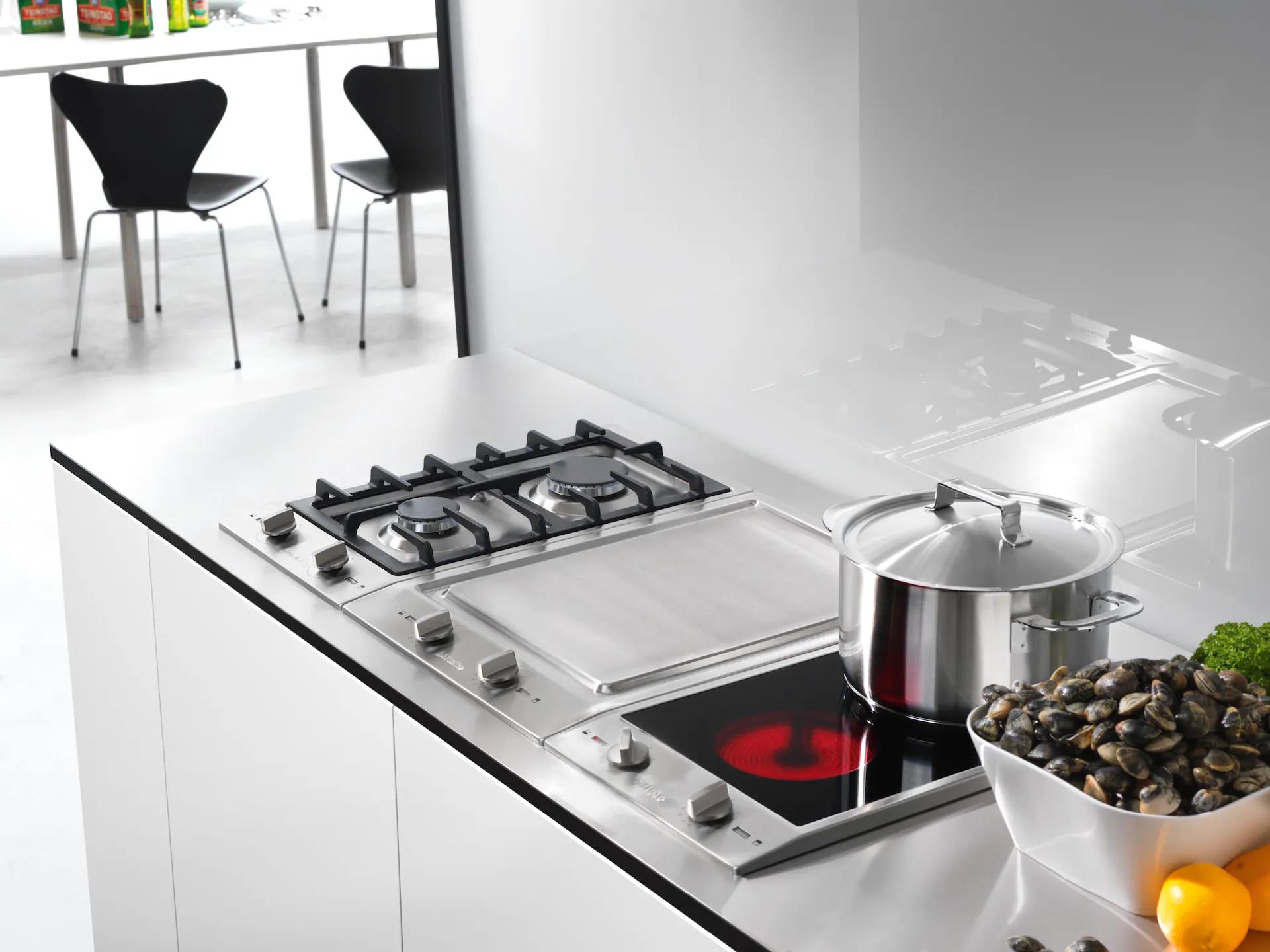 Bếp hồng ngoại Miele Proline | CS 1112 E