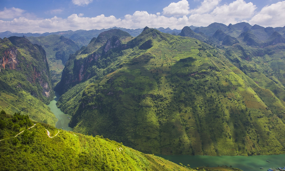 TOUR HÀ GIANG – CAO NGUYÊN ĐÁ ĐỒNG VĂN (3 NGÀY 2 ĐÊM)