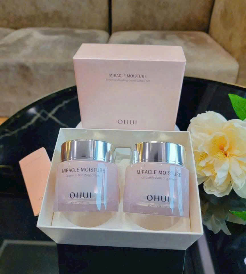 Set Kem Dưỡng Ẩm Ohui Miracle Moisture Ceramide Boosting Cream 60ml + 60ml