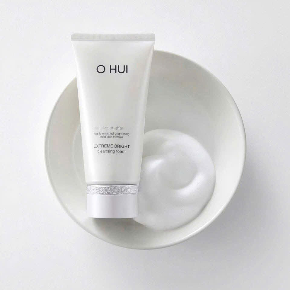 Set Sữa rửa mặt dưỡng trắng da OHUI Extreme Bright Cleansing Foam 160ml +100ml