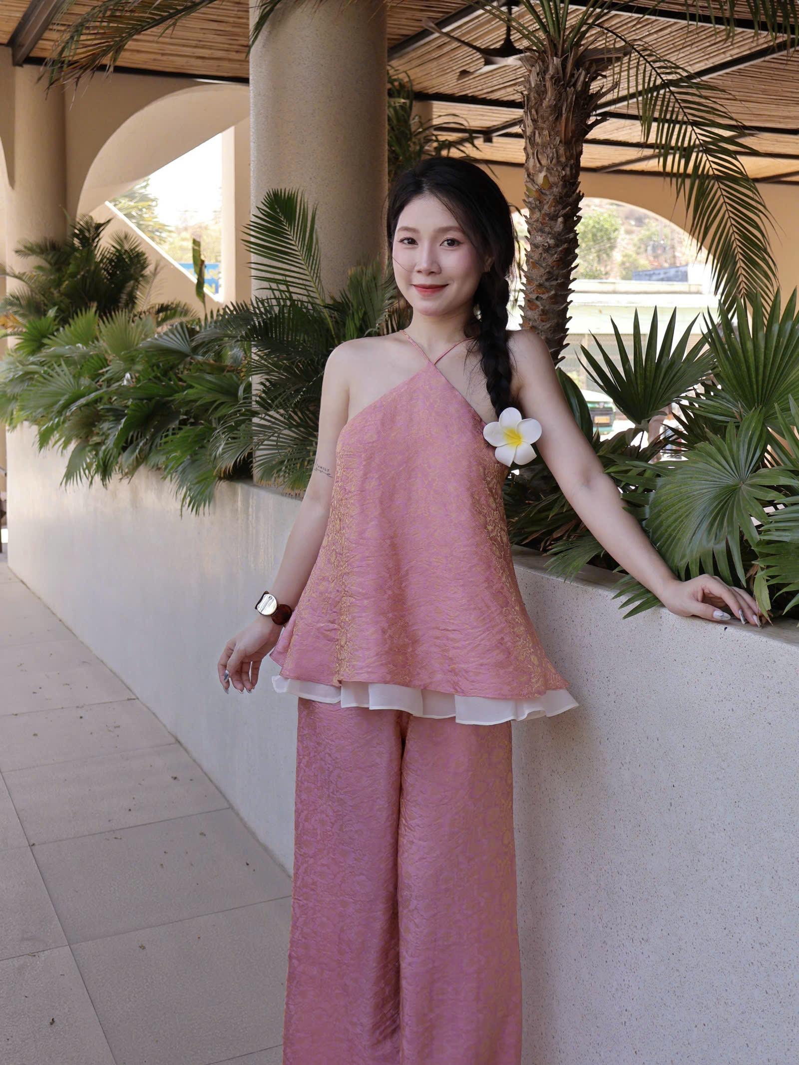 |SET-004| LIÊN HƯƠNG Set Yếm Cột Dây Kèm Quần Ống Rộng